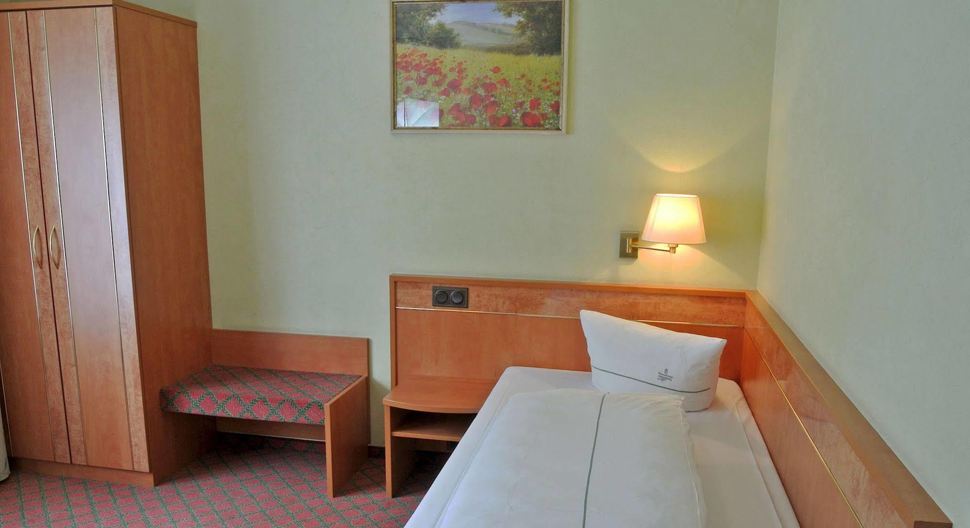 Lohmann'S Kapeller Hof Otel Langenfeld  Dış mekan fotoğraf