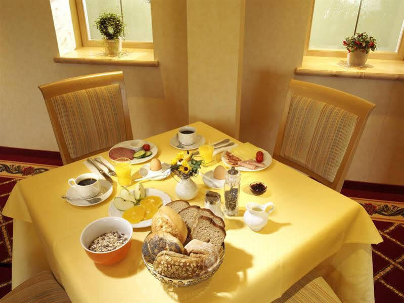 Lohmann'S Kapeller Hof Otel Langenfeld  Dış mekan fotoğraf
