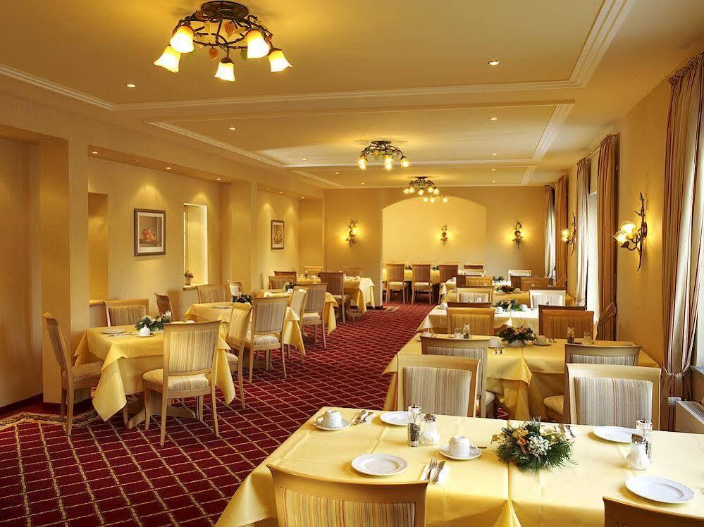 Lohmann'S Kapeller Hof Otel Langenfeld  Dış mekan fotoğraf